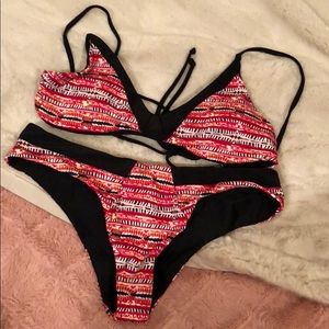 Cupshe Two-piece bathing suit